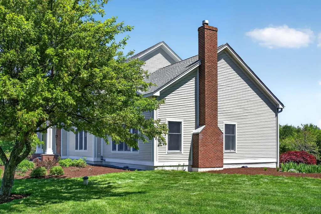 339 Gorden Road Readfield ME 04355