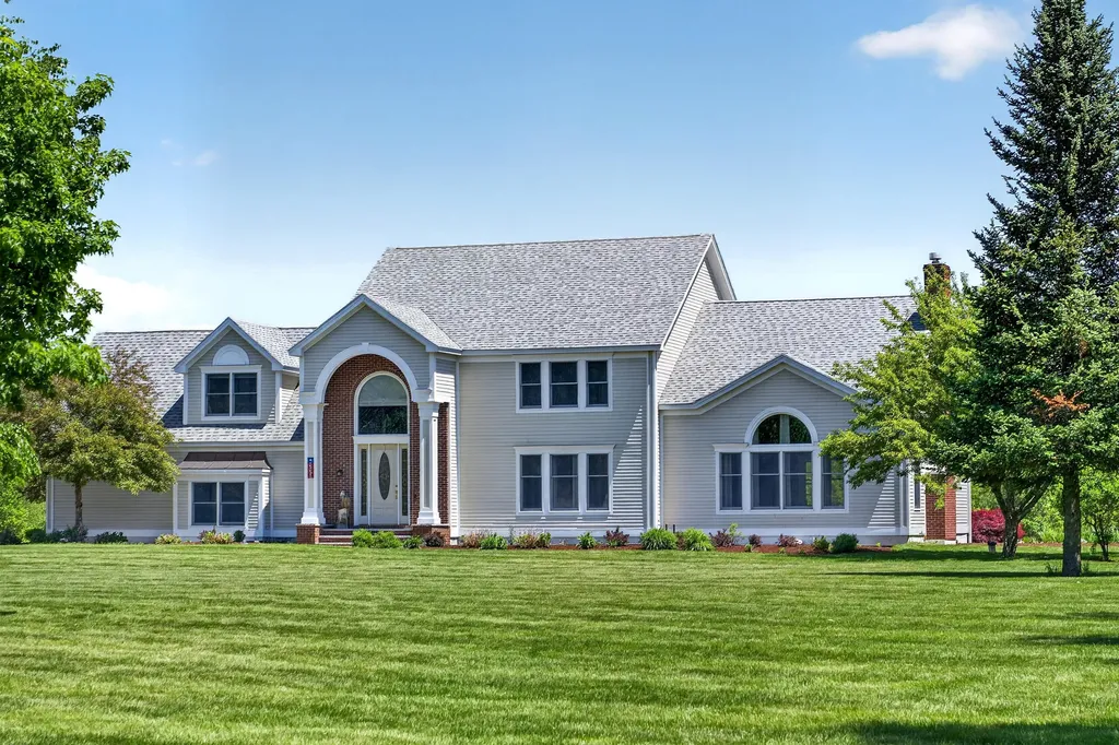 339 Gorden Road Readfield ME 04355