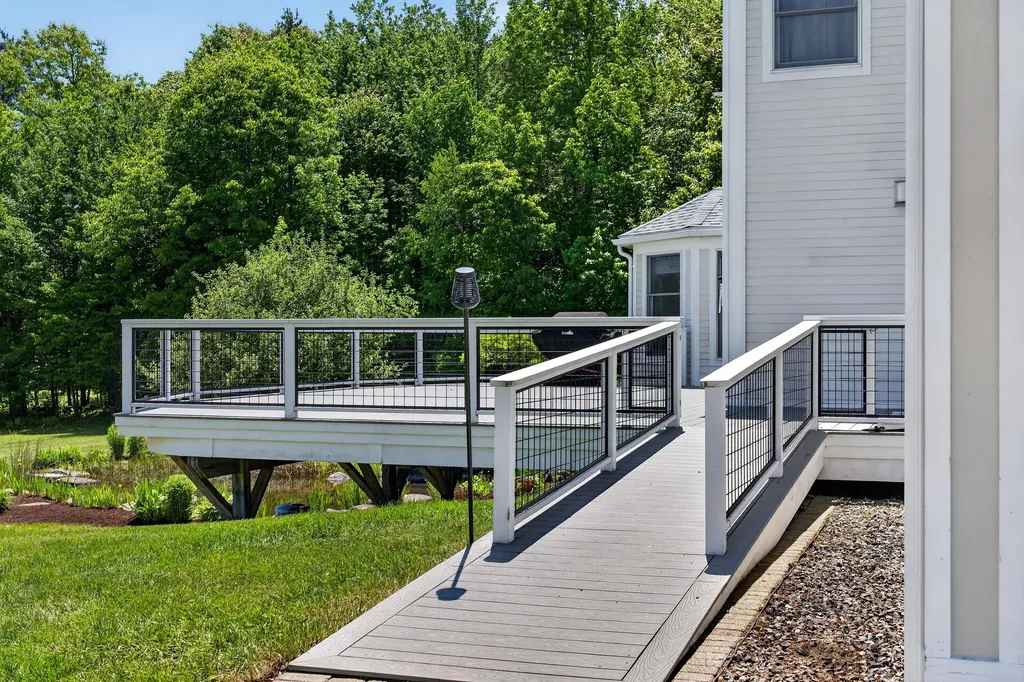 339 Gorden Road Readfield ME 04355