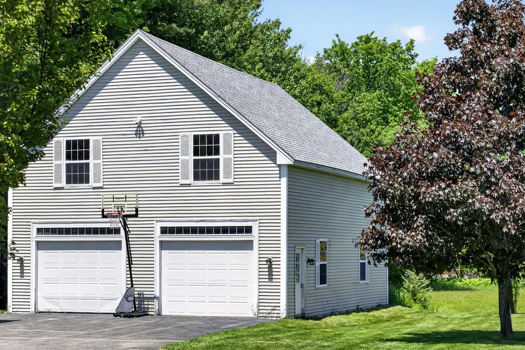 339 Gorden Road Readfield ME 04355