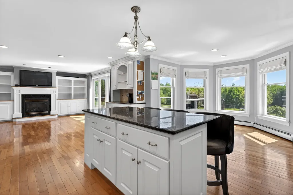 339 Gorden Road Readfield ME 04355