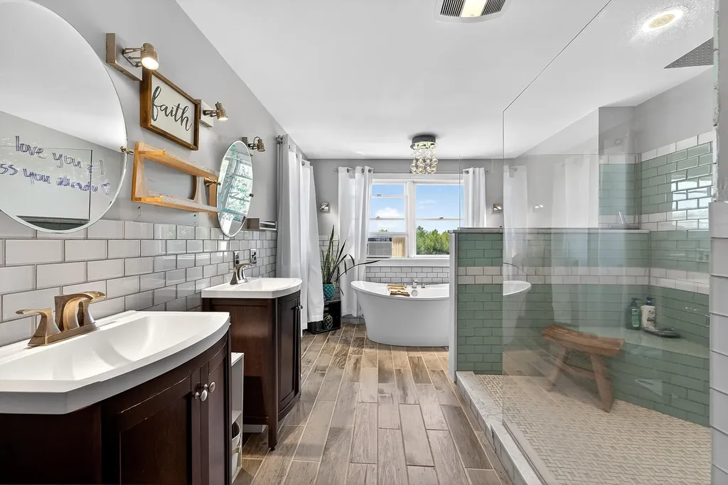 339 Gorden Road Readfield ME 04355