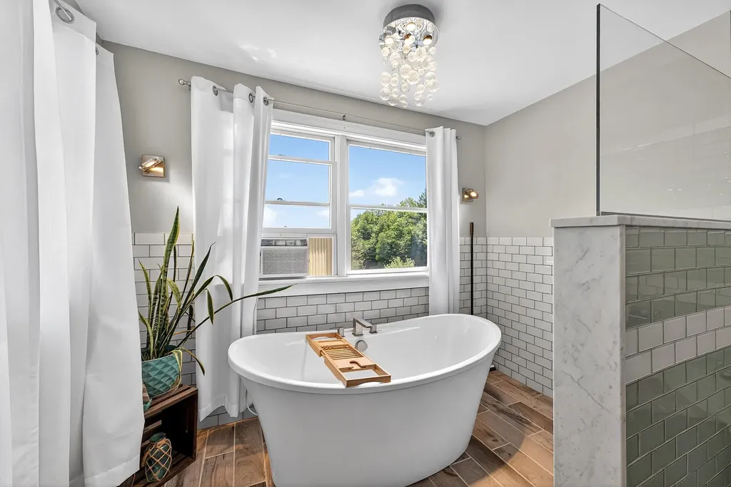 339 Gorden Road Readfield ME 04355