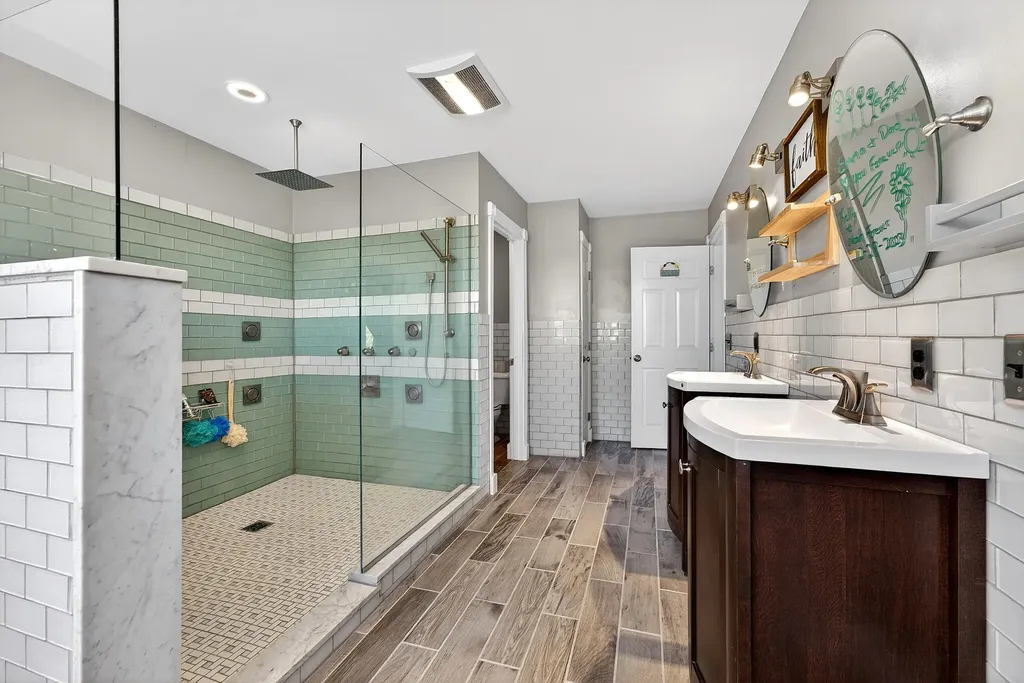 339 Gorden Road Readfield ME 04355