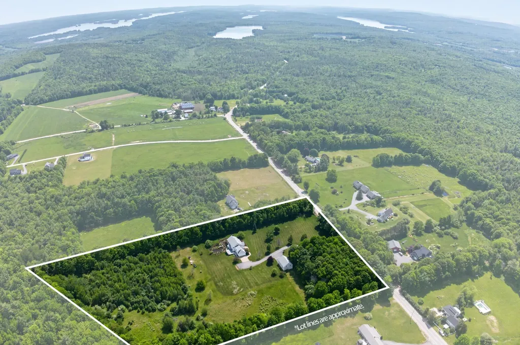 339 Gorden Road Readfield ME 04355