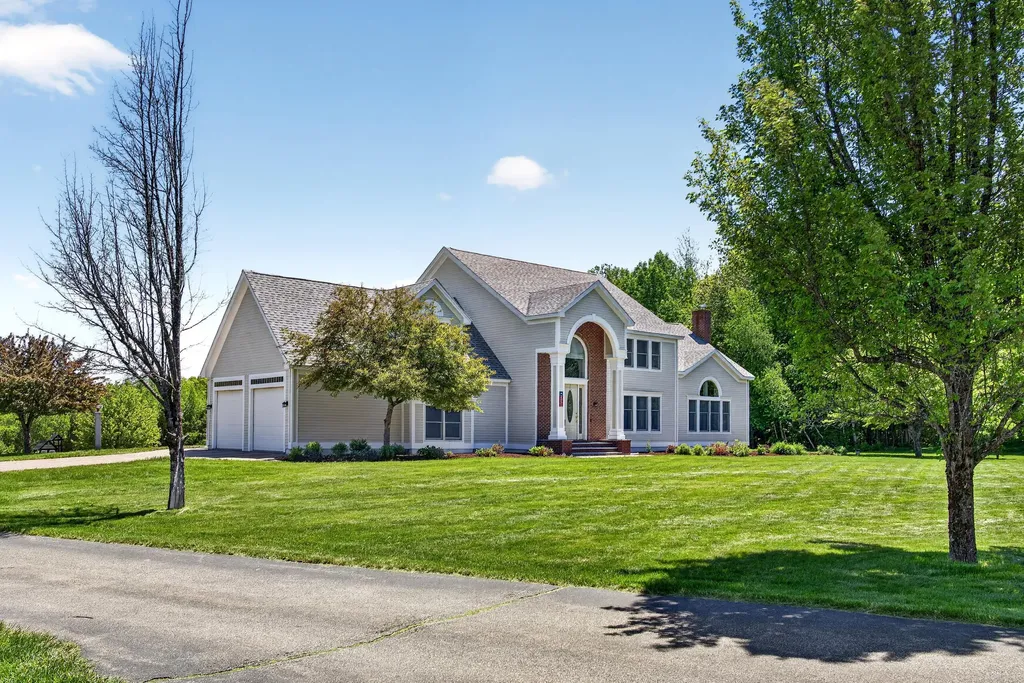 339 Gorden Road Readfield ME 04355