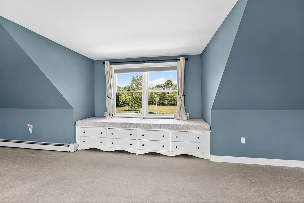 339 Gorden Road Readfield ME 04355