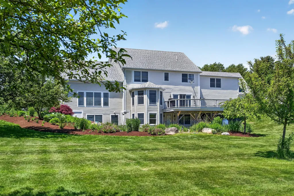 339 Gorden Road Readfield ME 04355