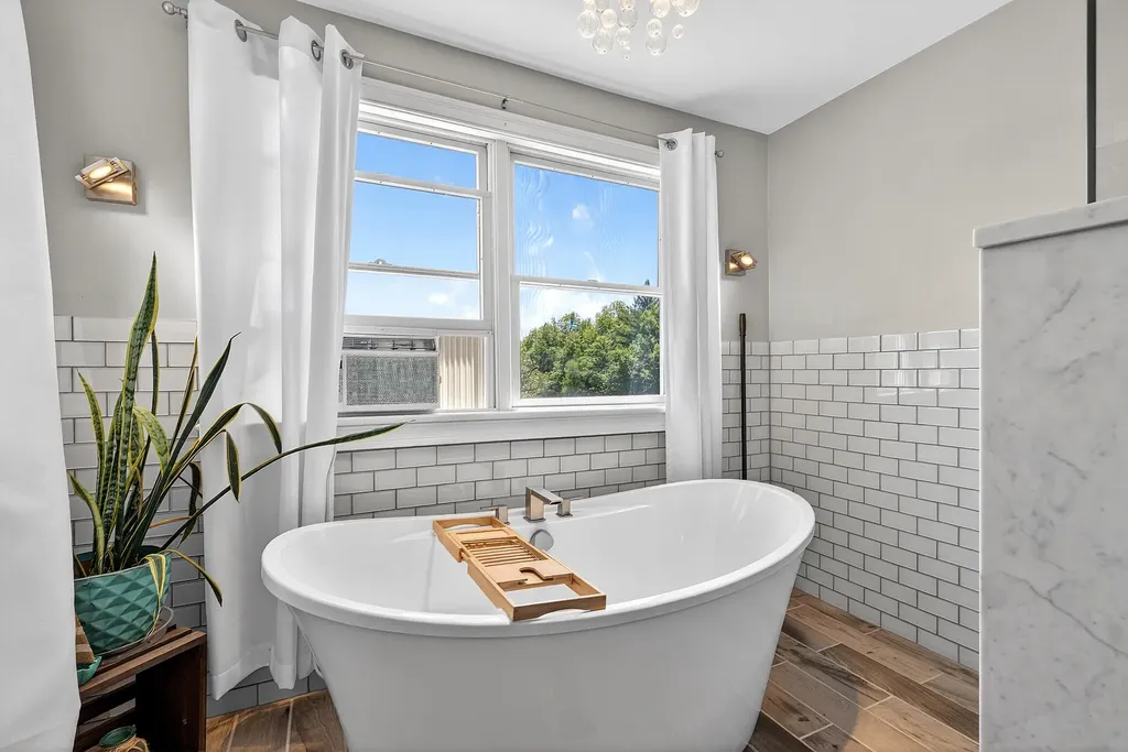 339 Gorden Road Readfield ME 04355