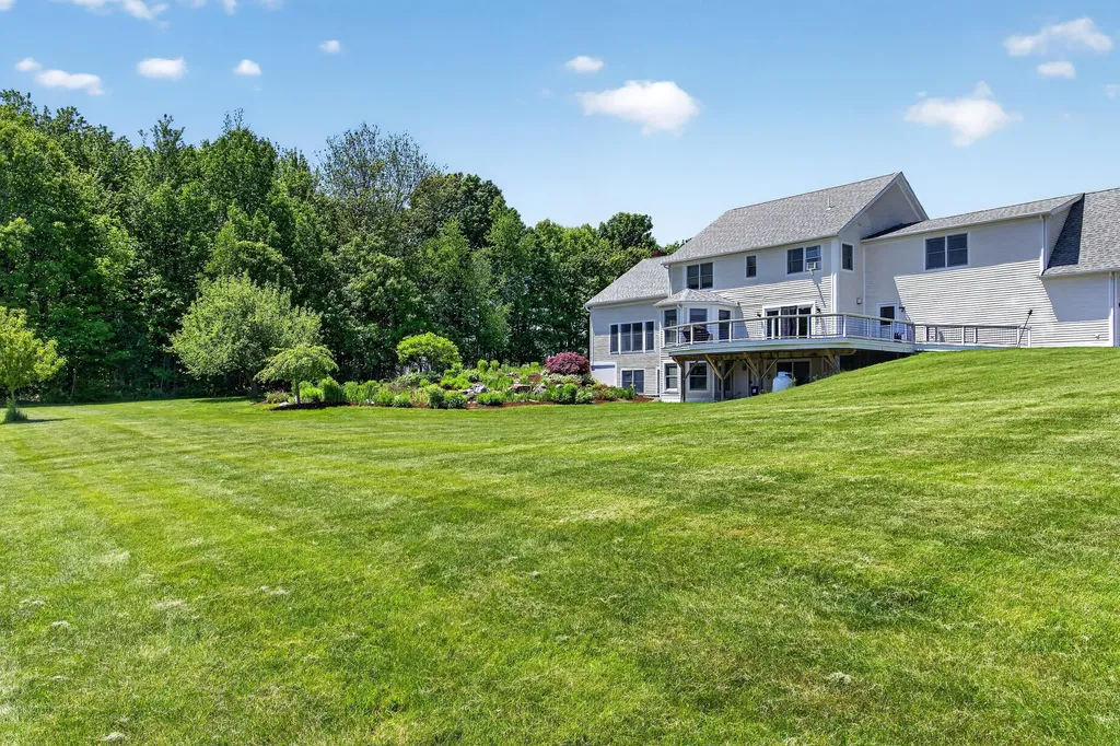 339 Gorden Road Readfield ME 04355