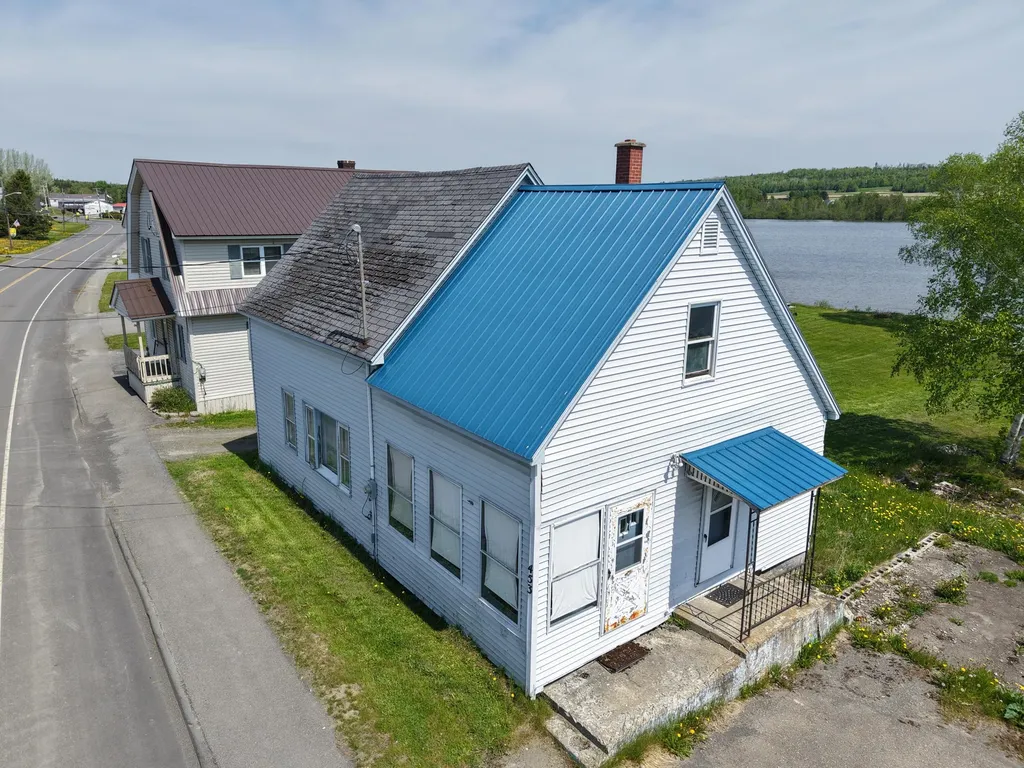 453 Main Street Saint Agatha ME 04772