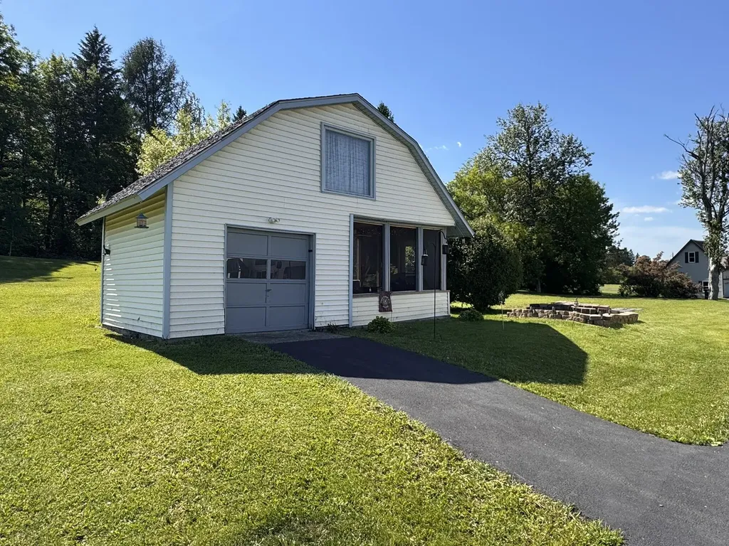 30 Benjamin Street Mars Hill ME 04758