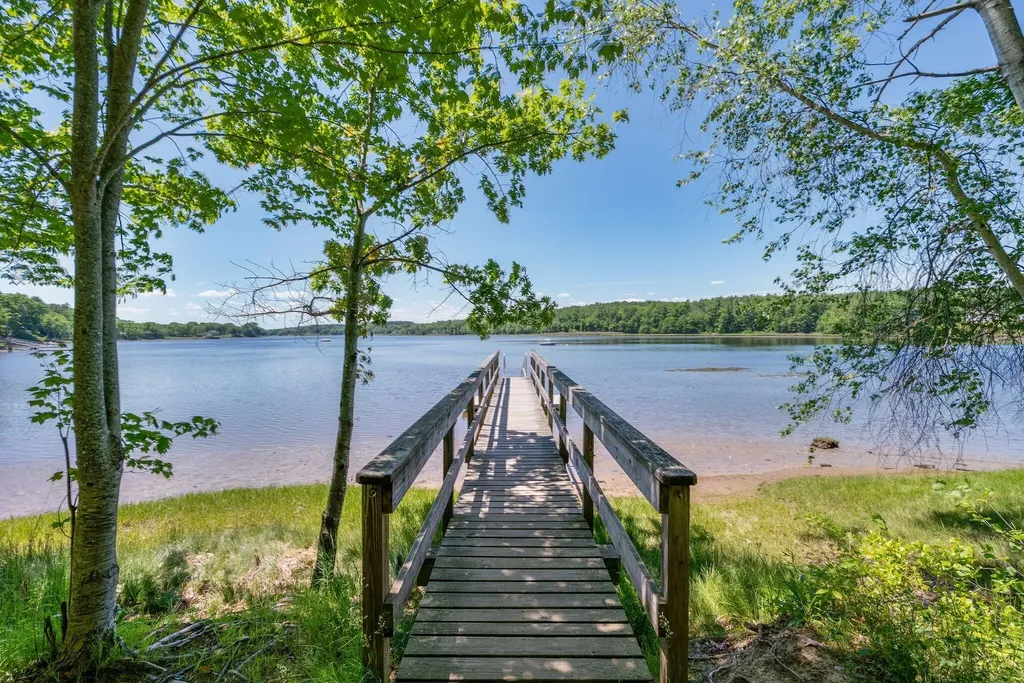 42 Dc Drive Eliot ME 03903