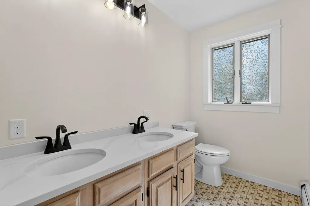 13 Melvin Avenue Old Orchard Beach ME 04064