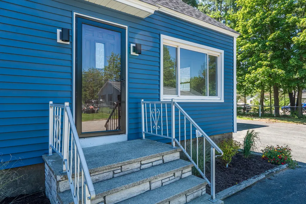13 Melvin Avenue Old Orchard Beach ME 04064