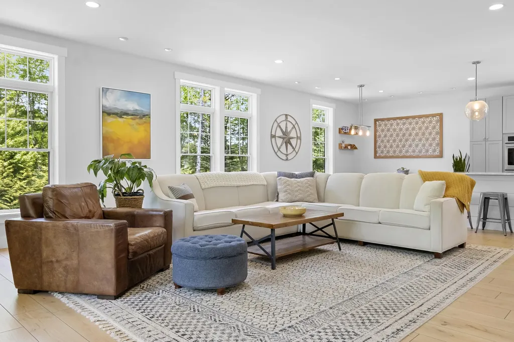 4 Forest Glen Drive Rockport ME 04856