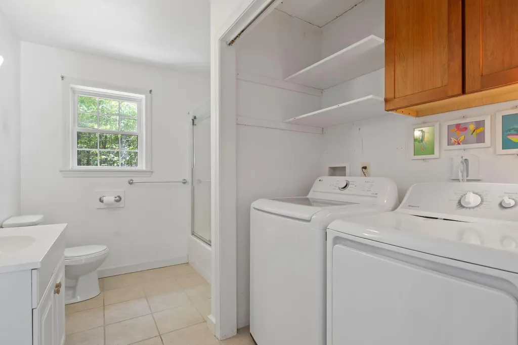 154 Mountain View Road Naples ME 04055