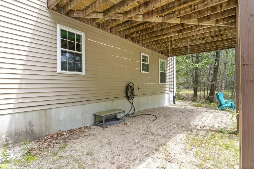 154 Mountain View Road Naples ME 04055