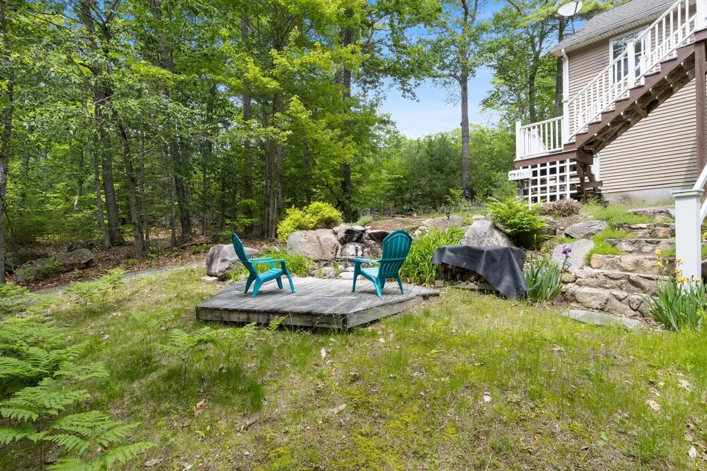 154 Mountain View Road Naples ME 04055