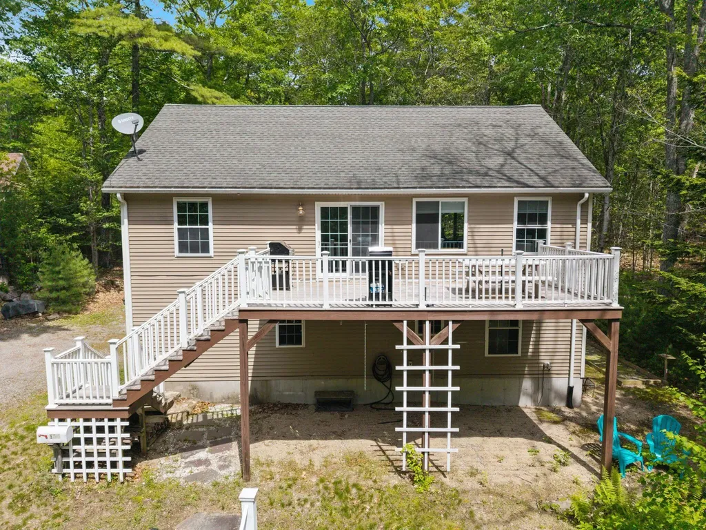 154 Mountain View Road Naples ME 04055