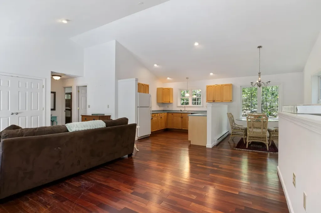 154 Mountain View Road Naples ME 04055