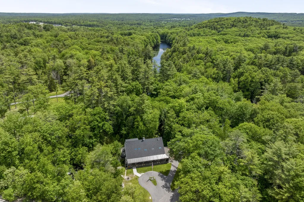 47 Skillin Road Cumberland ME 04021