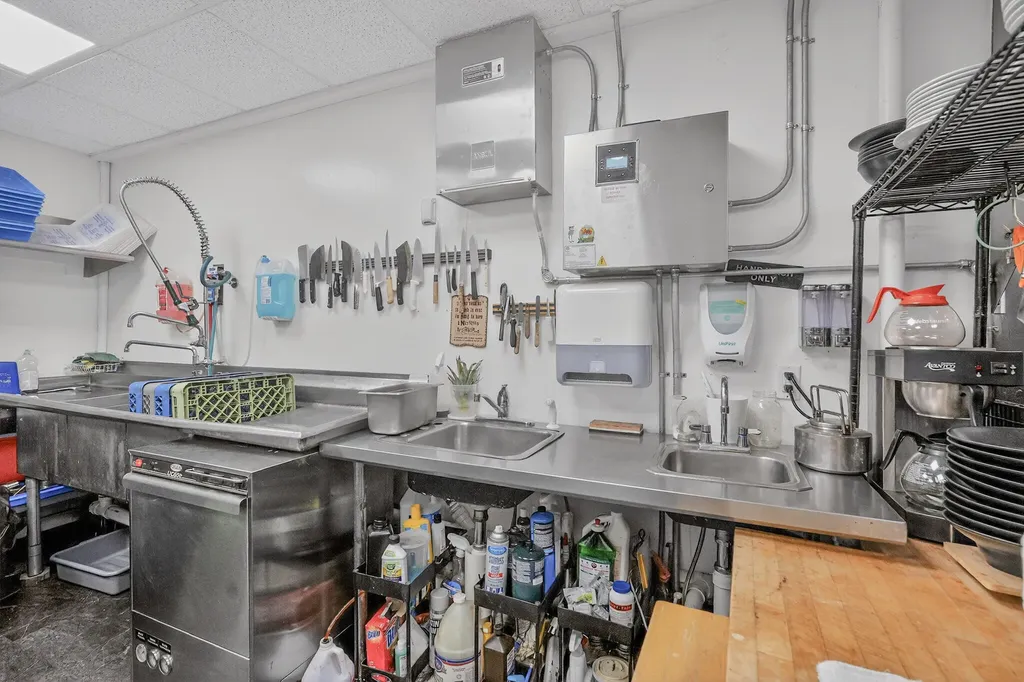 15 Tenney Hill Road Monson ME 04464
