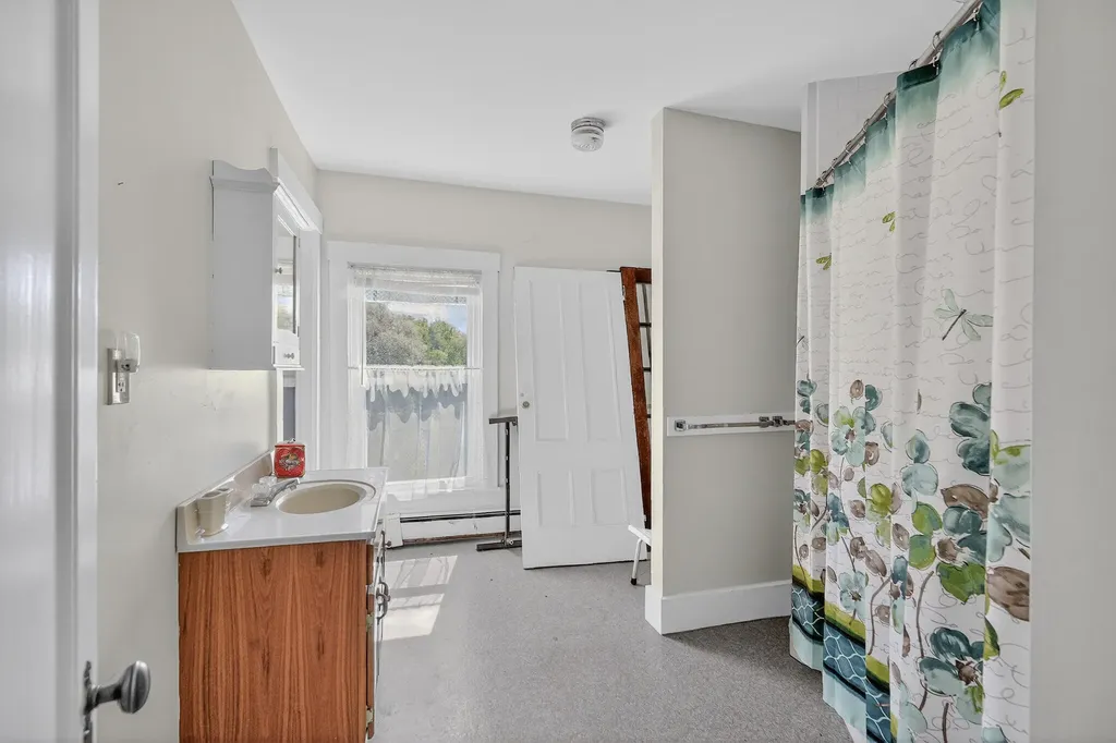 15 Tenney Hill Road Monson ME 04464