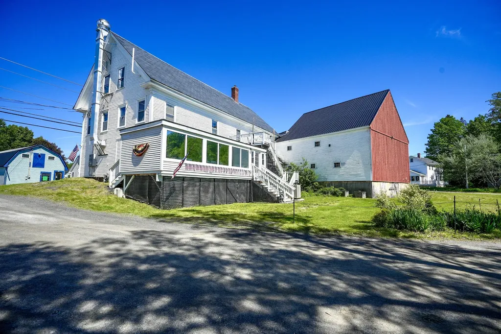15 Tenney Hill Road Monson ME 04464