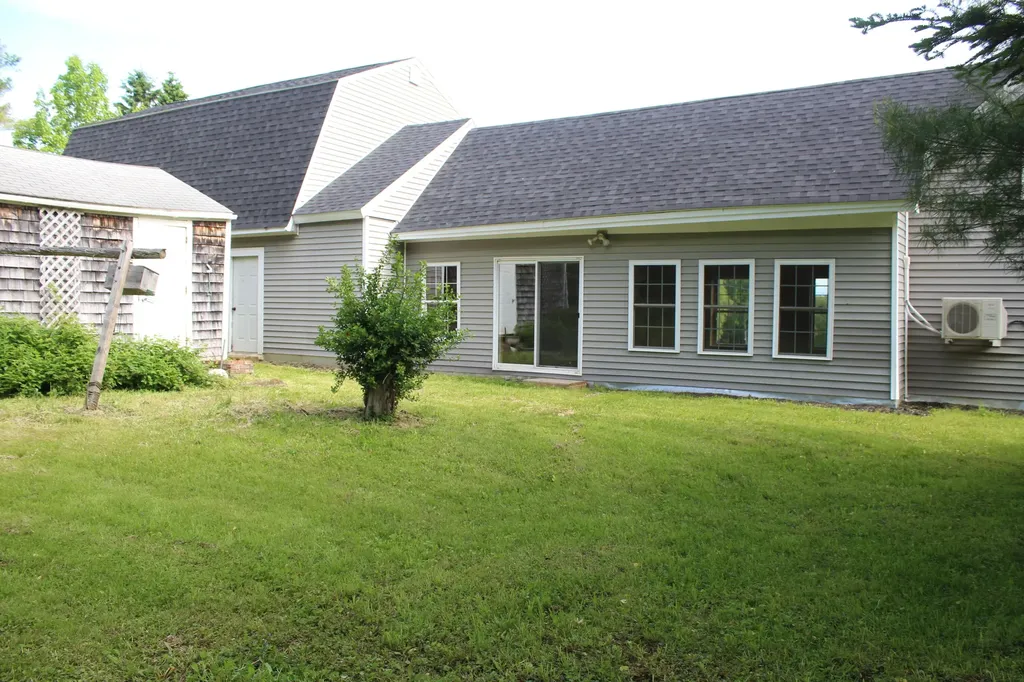 872 Main Road W Carmel ME 04419