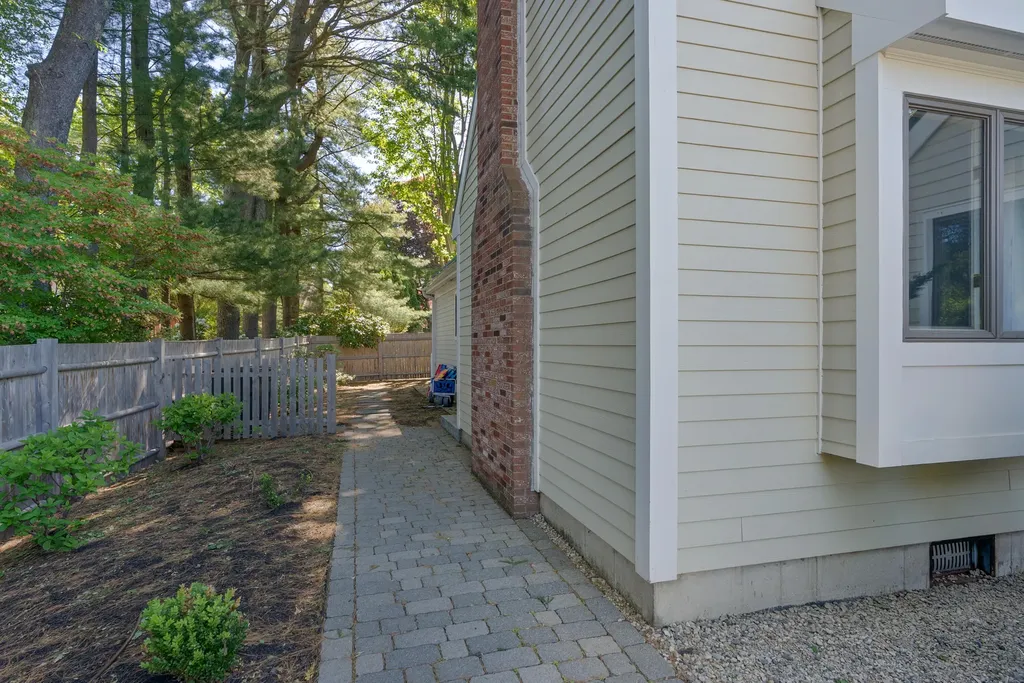 15 Constance Way Ogunquit ME 03907