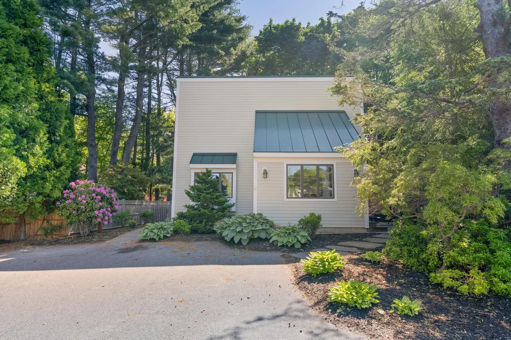 15 Constance Way Ogunquit ME 03907