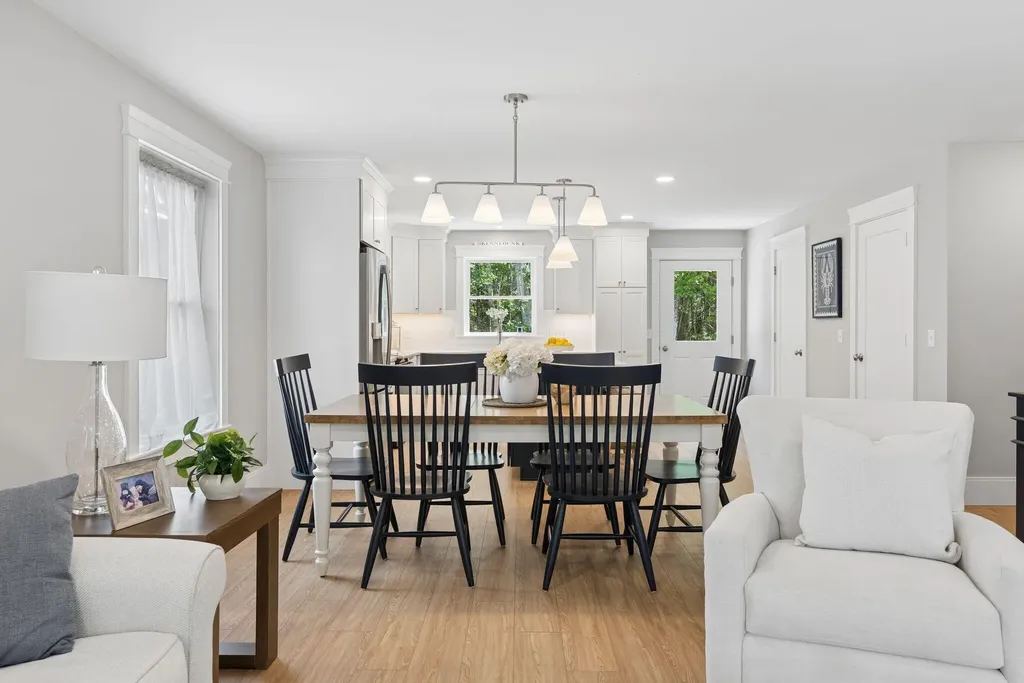 12 Creekside Court Kennebunk ME 04043