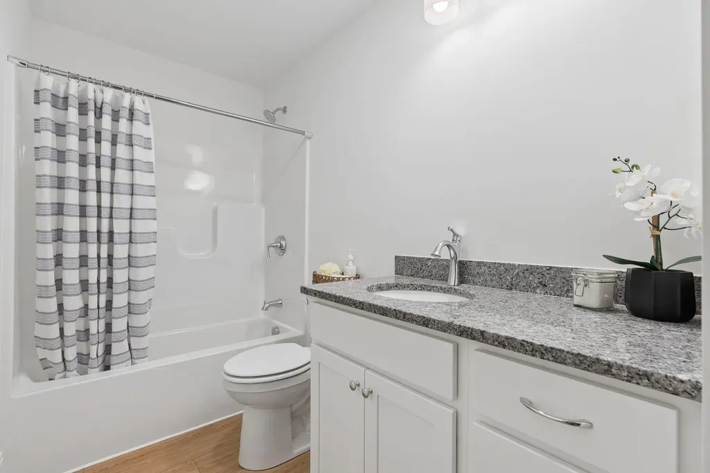 12 Creekside Court Kennebunk ME 04043