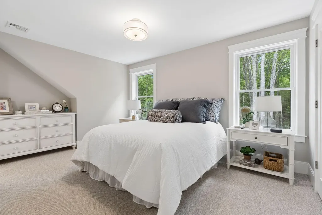 12 Creekside Court Kennebunk ME 04043