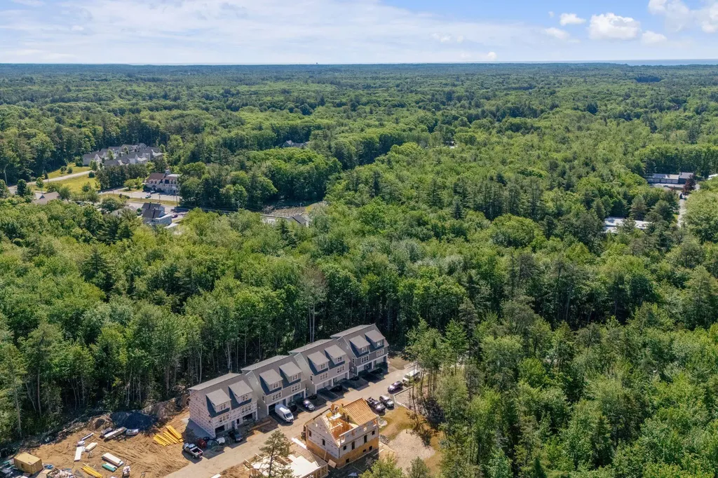 12 Creekside Court Kennebunk ME 04043