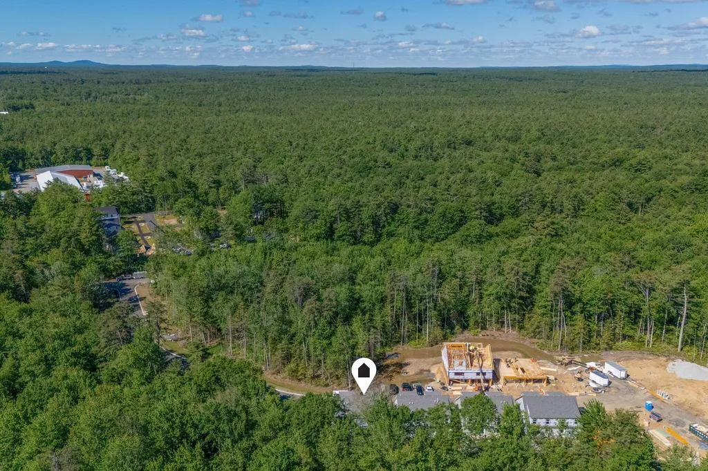12 Creekside Court Kennebunk ME 04043