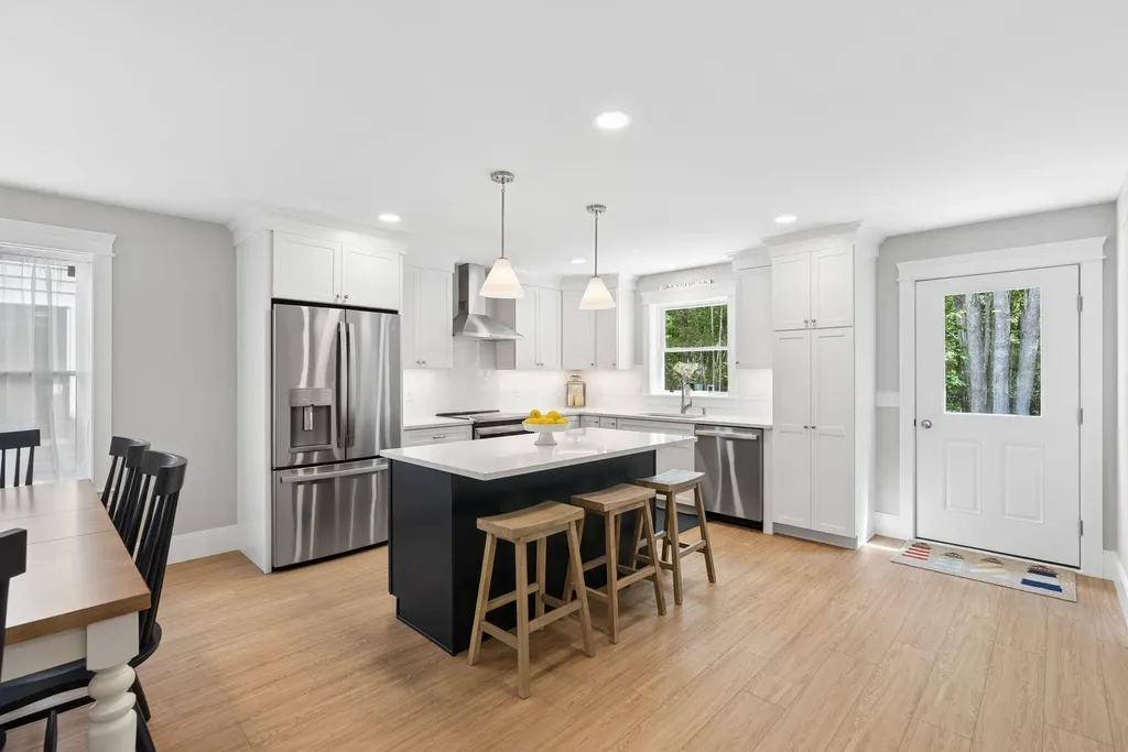 12 Creekside Court Kennebunk ME 04043