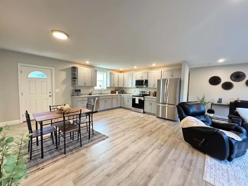 28 Coe Street Auburn ME 04210