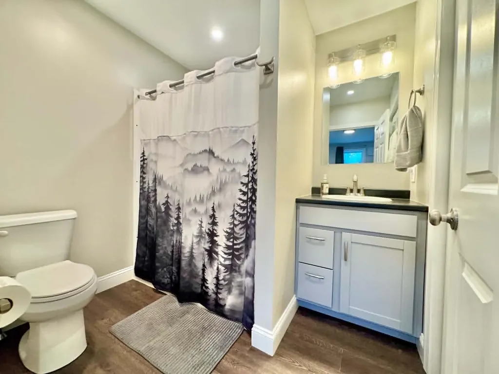 28 Coe Street Auburn ME 04210