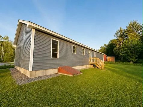 28 Coe Street Auburn ME 04210