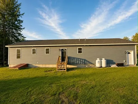 28 Coe Street Auburn ME 04210