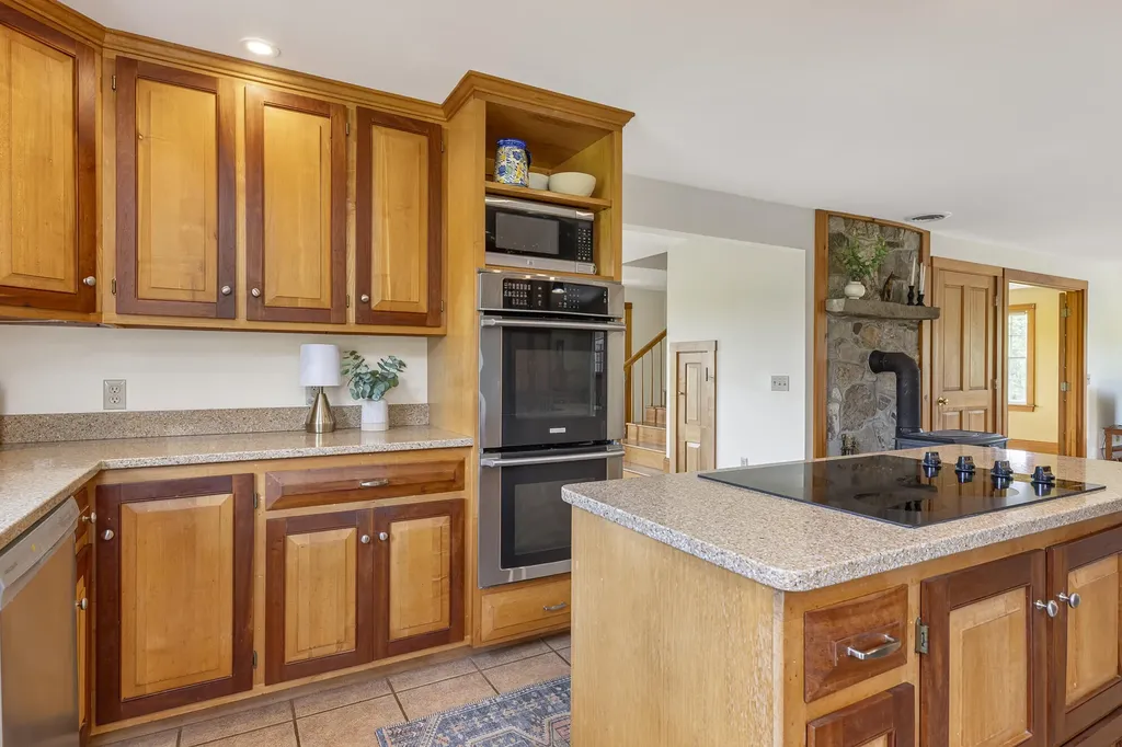 26 Runaround Pond Road Durham ME 04222