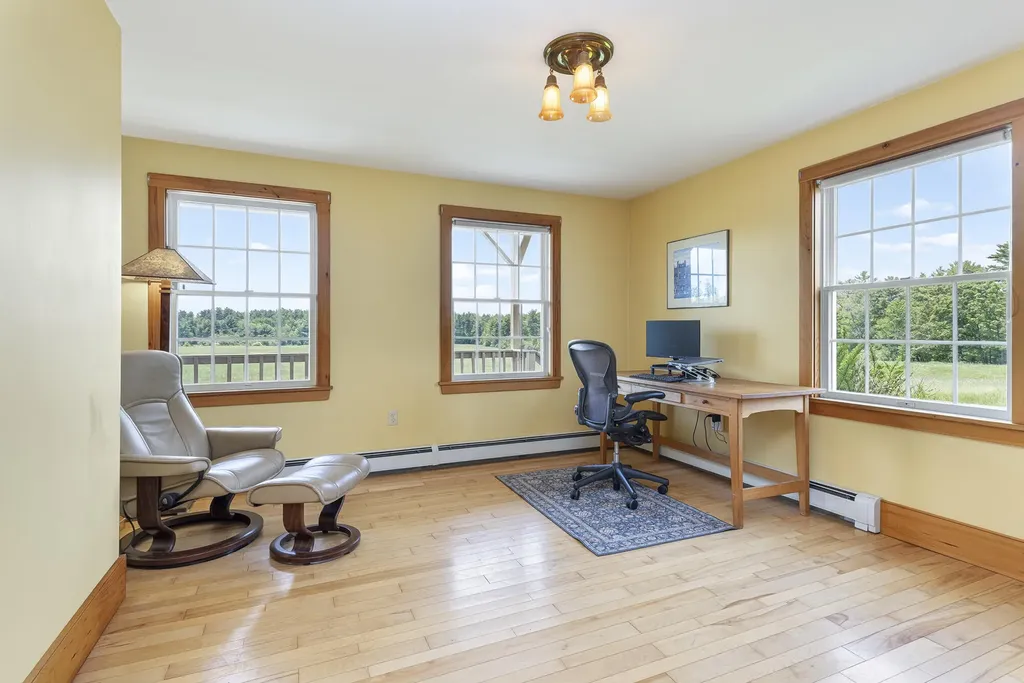 26 Runaround Pond Road Durham ME 04222