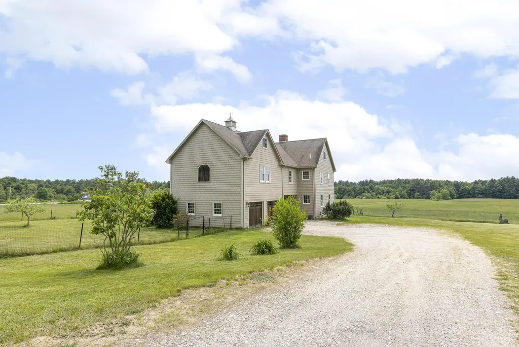26 Runaround Pond Road Durham ME 04222
