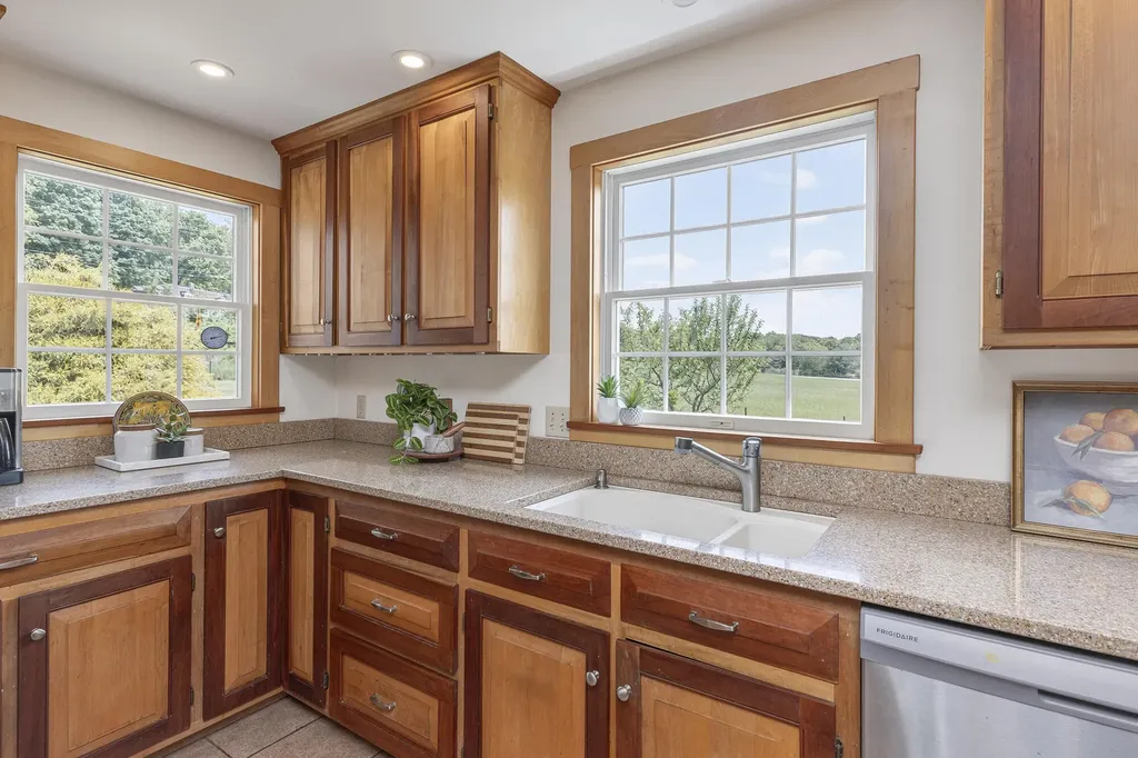 26 Runaround Pond Road Durham ME 04222