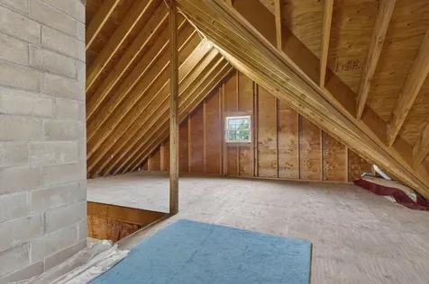 26 Runaround Pond Road Durham ME 04222