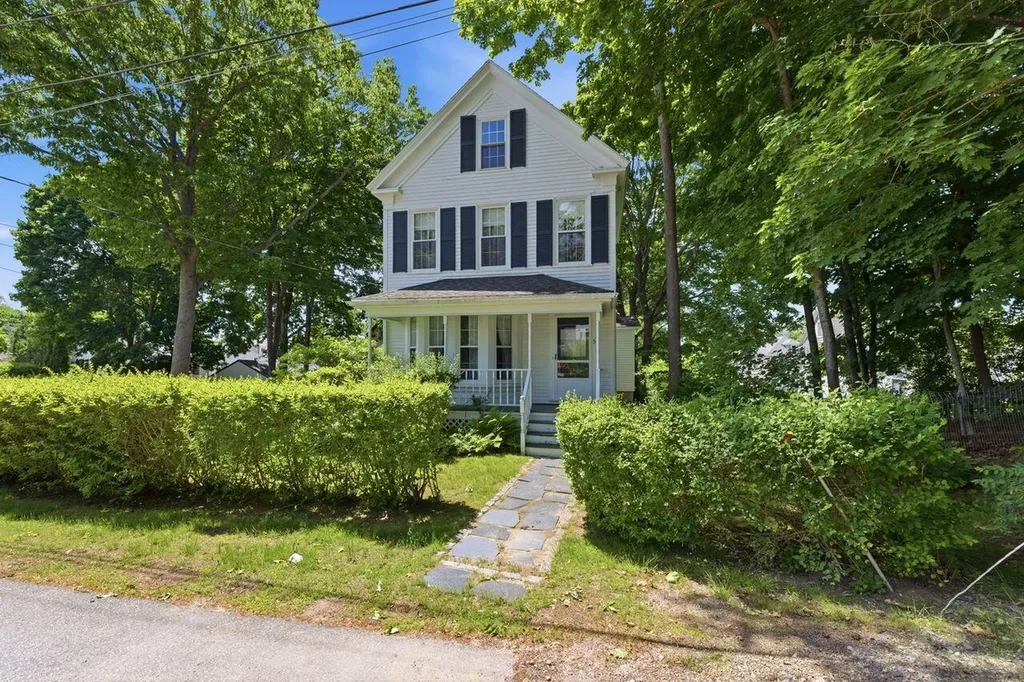 5 Cherry Lane Biddeford ME 04005