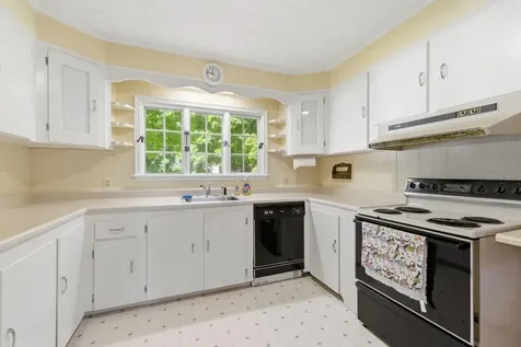 5 Cherry Lane Biddeford ME 04005