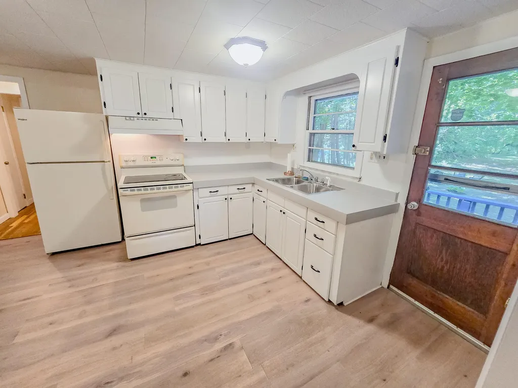 26 Old County Road Hampden ME 04444